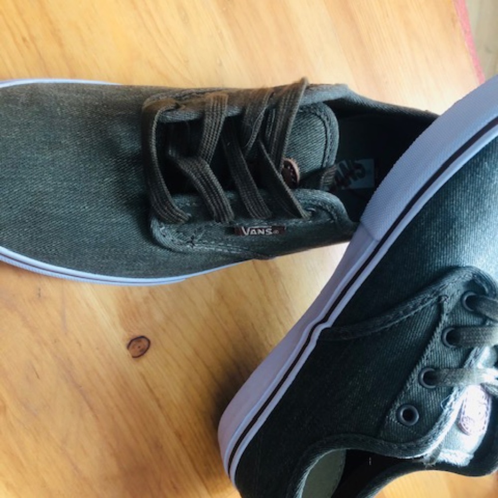 Vans Off The Wall Green Youth Skateboard Sneaker